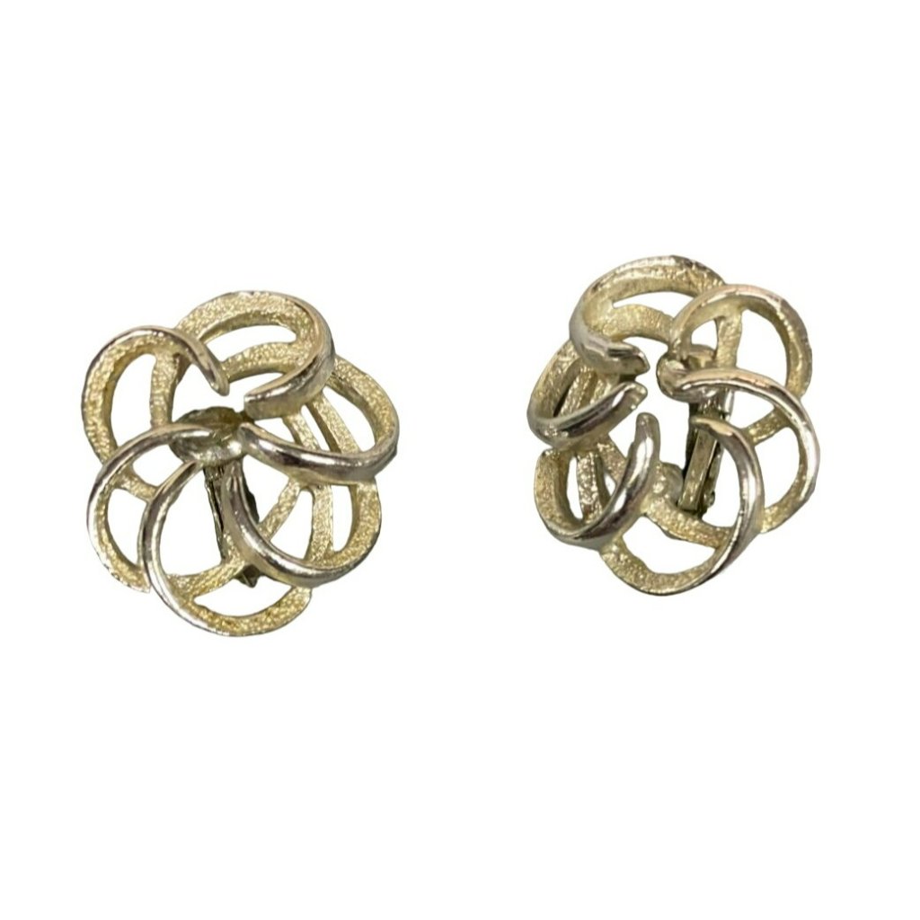 Vintage 1967 Sarah Coventry Tailored Swirl SilverTone ClipOn Earrings